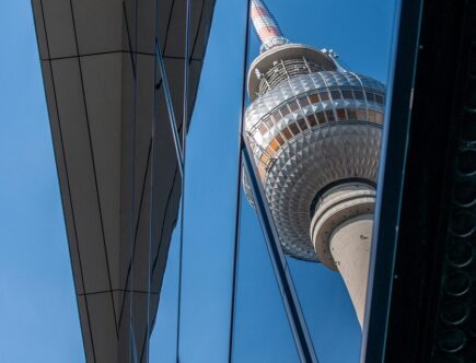 entdecken sie spannende escape rooms in berlin – lösen sie rätsel, entkommen sie in der vorgegebenen zeit und erleben sie abenteuer mit freunden und familie.