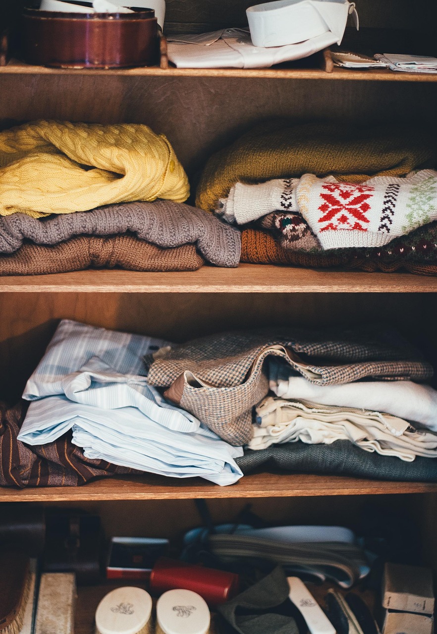 entdecken sie unsere vielseitigen kleiderschränke, die stil und funktionalität perfekt vereinen. finden sie die ideale aufbewahrungslösung für ihr zuhause.